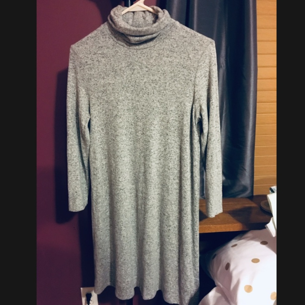 ❄️AE Sweater Dress❄️